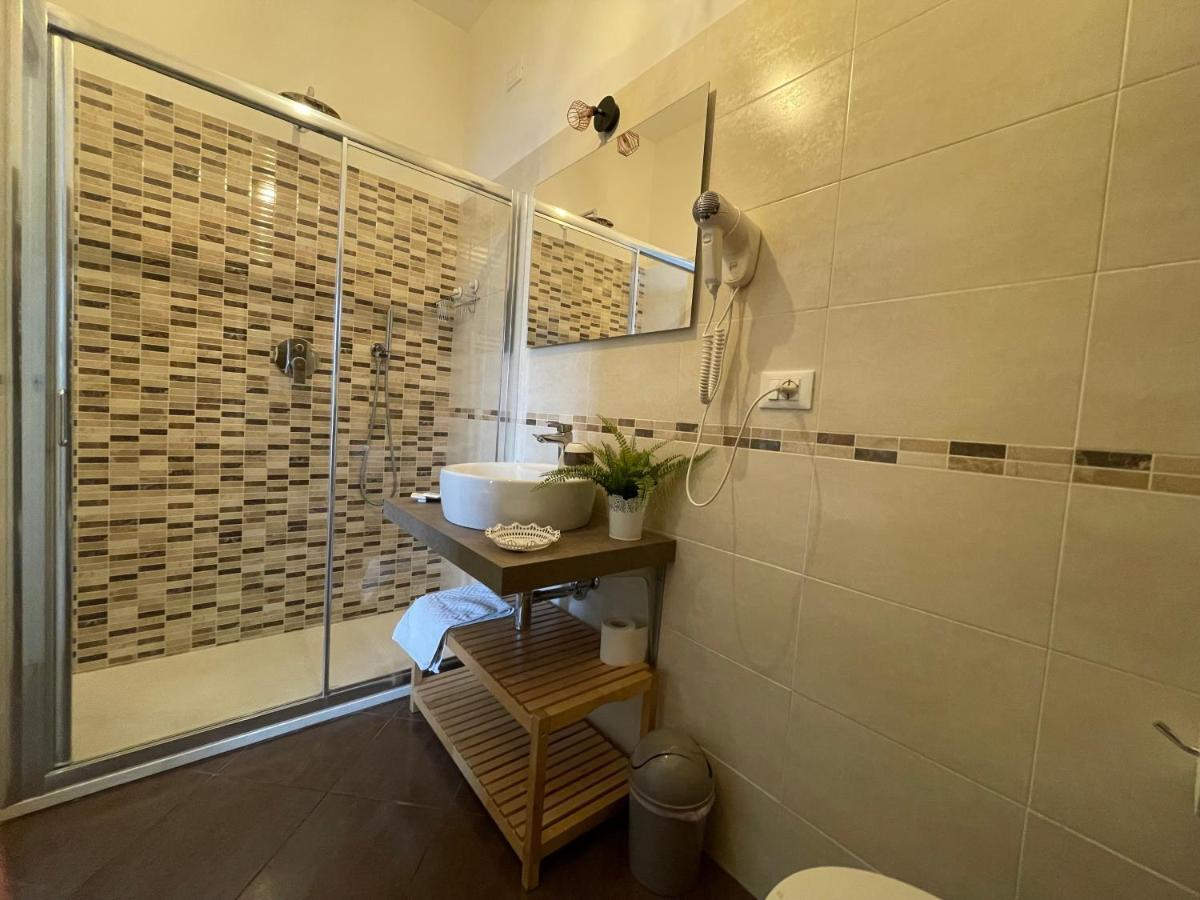 Porta Alla Croce Guest House Florencia Exterior foto