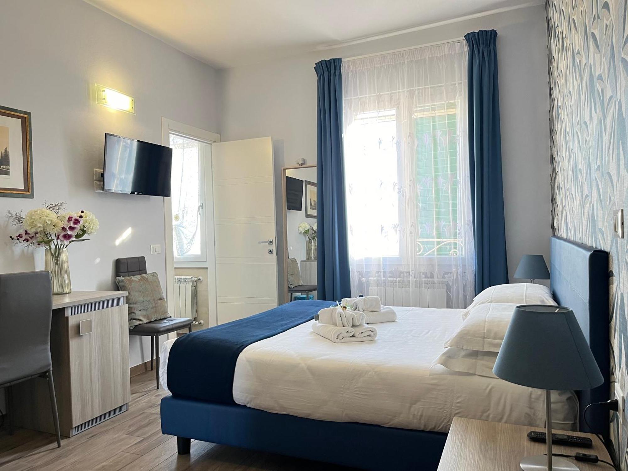 Porta Alla Croce Guest House Florencia Exterior foto