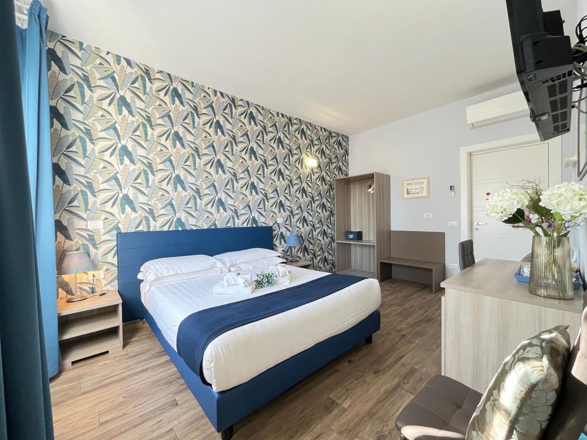 Porta Alla Croce Guest House Florencia Habitación foto